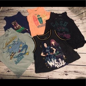 Set of 5 tank tops